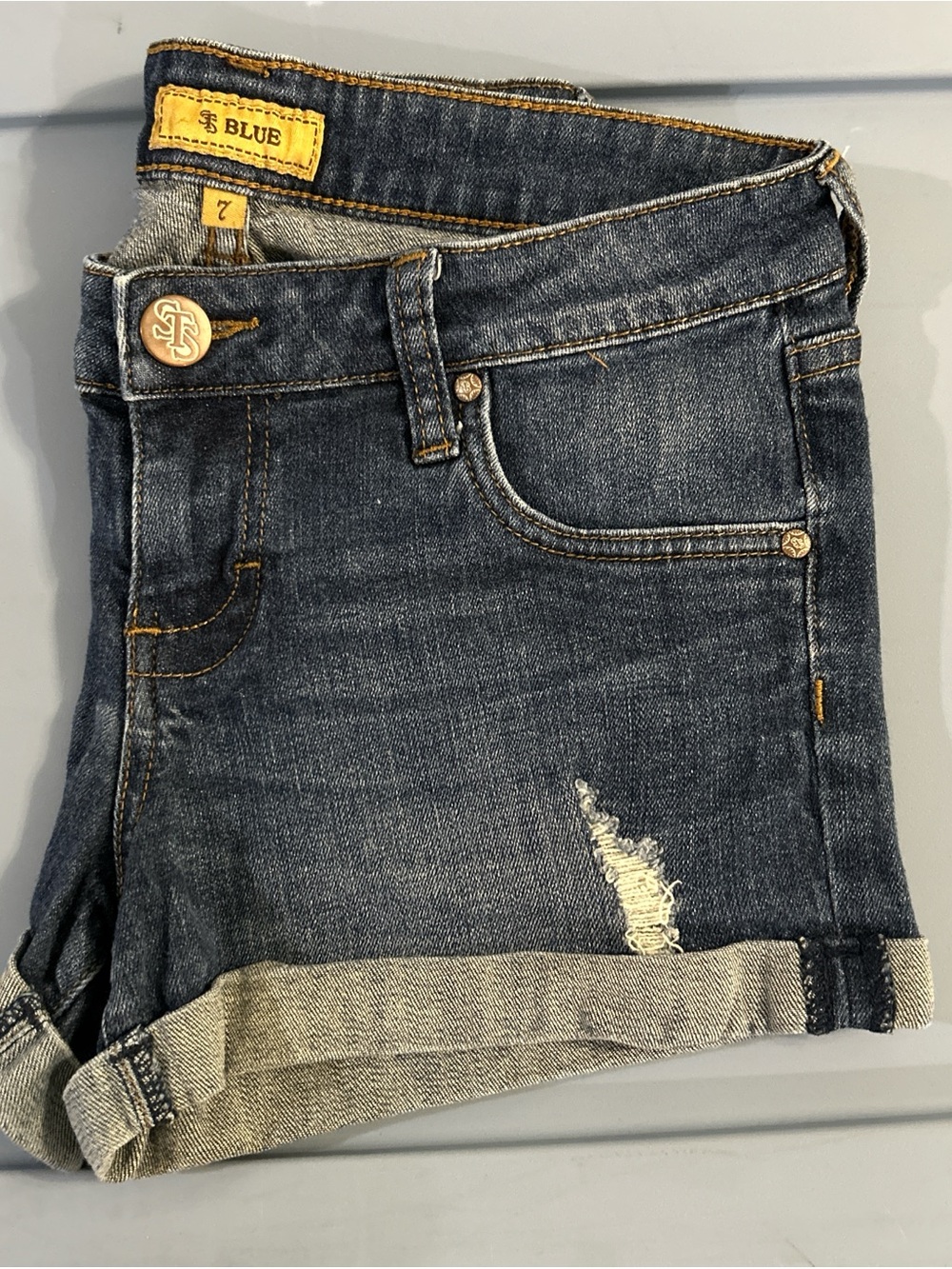 Women's Dark Wash Denim Roll-Cuff Shorts - Blue